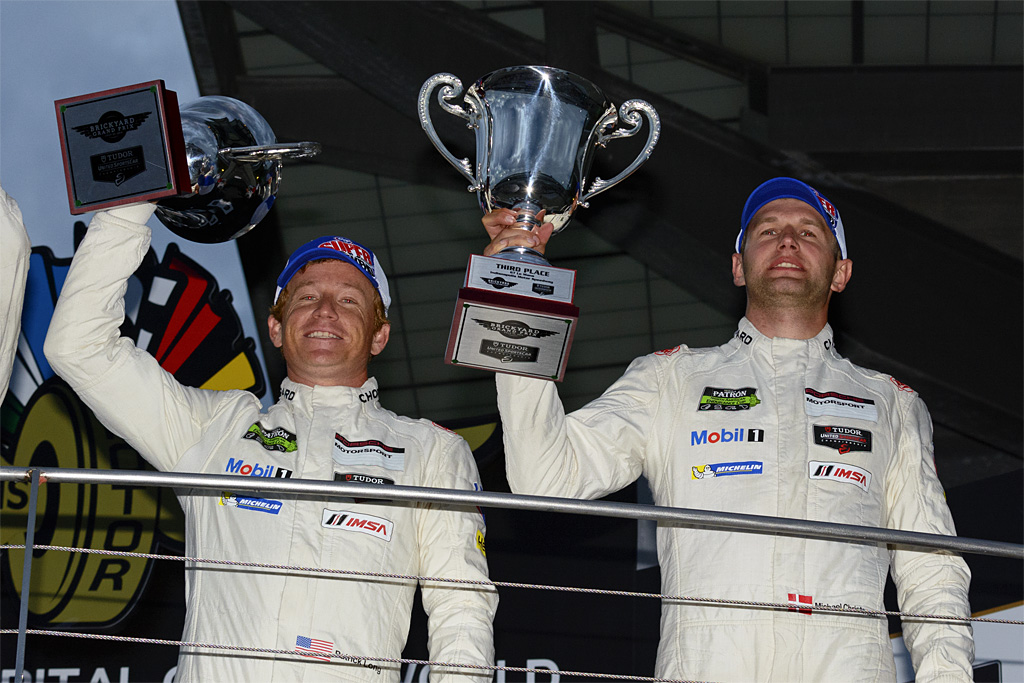 Patrick Long og Michael Christensen på podiet
(Foto: Porsche PR)